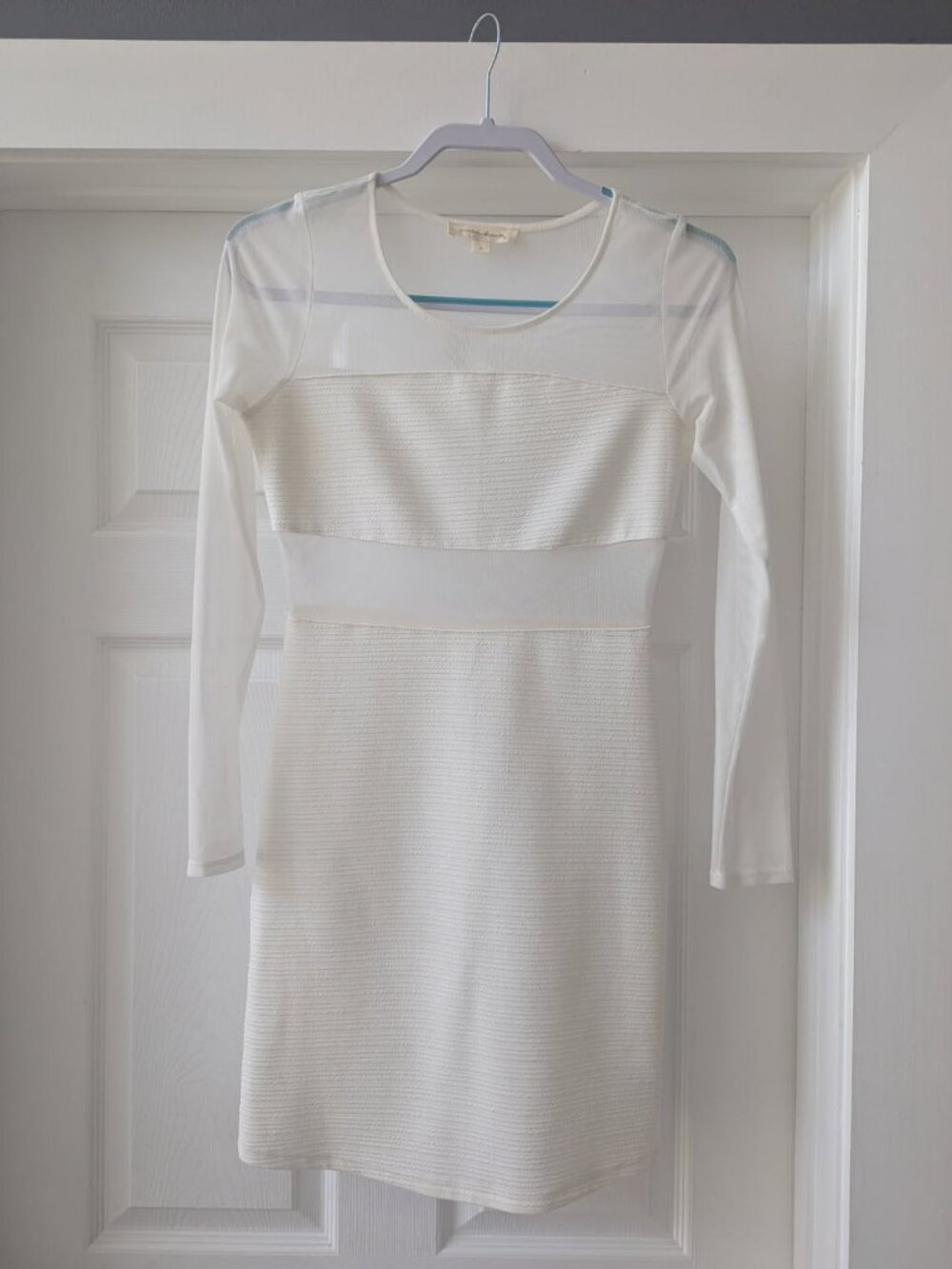 Painted Threads White Long Sleeve Mesh Panel Dress Size S